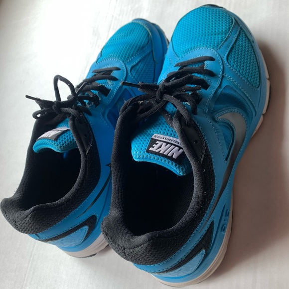 Blue Nike Running shoes - Picture 2 of 6